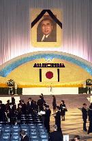 Stage set for Obuchi's funeral